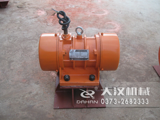 倉壁振動器 倉壁振動器