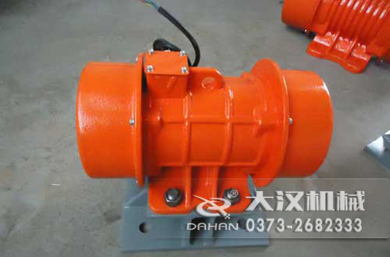 倉壁振動器 倉壁振動器