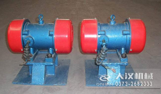 倉(cāng)壁振動(dòng)器