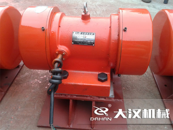 倉壁振動器 倉壁振動器